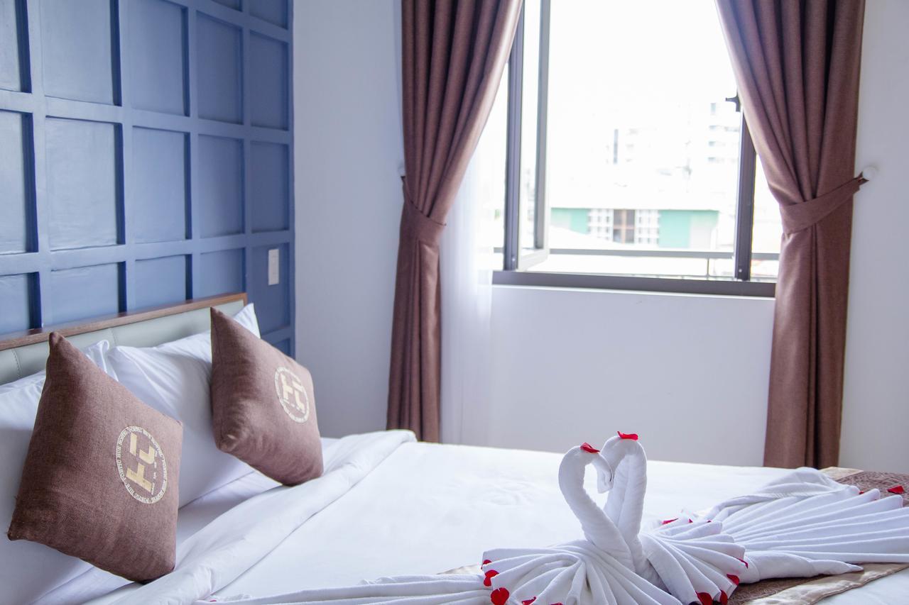 Poetic Hue Hotel & Spa Exterior photo