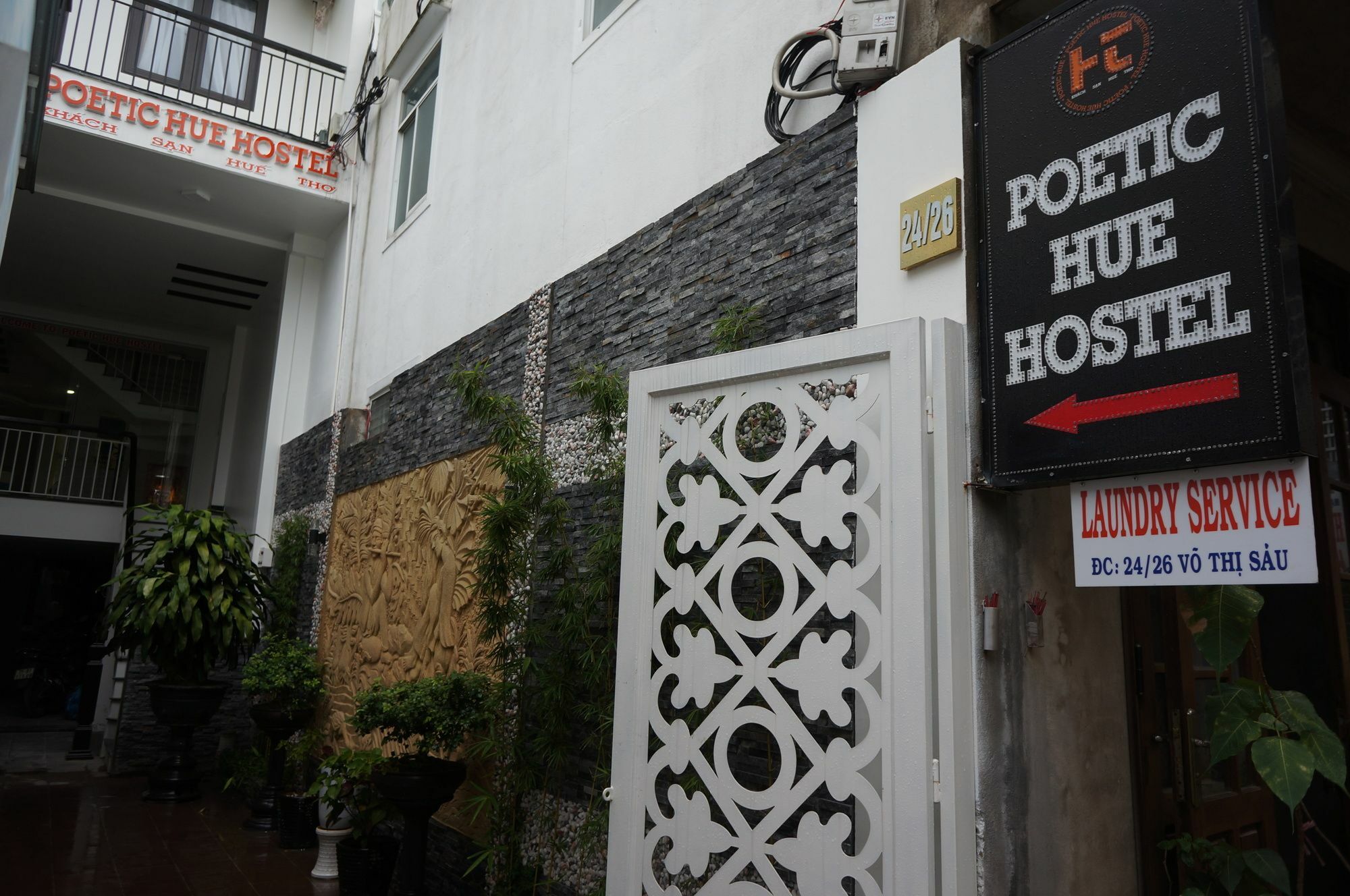 Poetic Hue Hotel & Spa Exterior photo